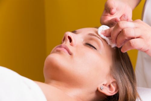 How to Take Care of Yourself After Your Chemical Peel Procedure Photo